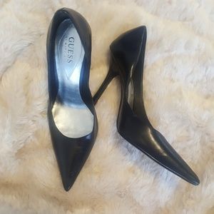 Black Guess heels (Carrie)